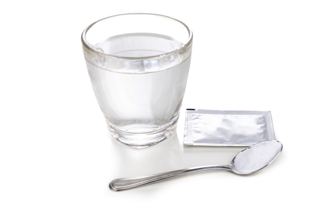 Cần bù nước và điện giải bằng đường uống khi điều trị sốt xuất huyết tại nhà